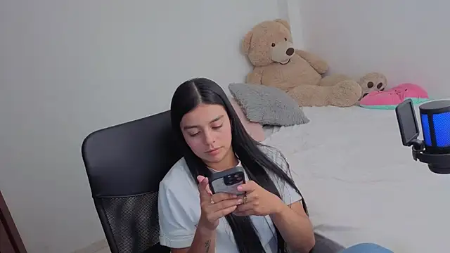 valerihouse online show from April 2026 01:52:02 AM