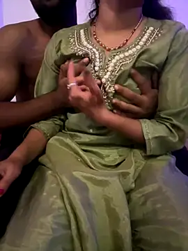 Naughty couple live online show from November 2025 10:38:02 AM