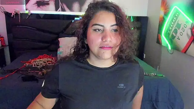 Sara Bdsm  online show from April 2026 04:17:02 PM