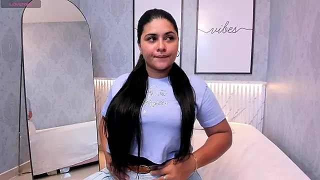 Scarleth horny online show from September 2025 07:59:02 PM