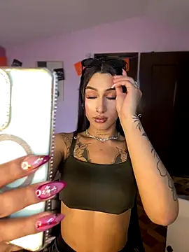 Snapshot of _Denisse444 chatting on November 2025 08:30:02 PM Denisse444 online show from November 2025 08:30:02 PM