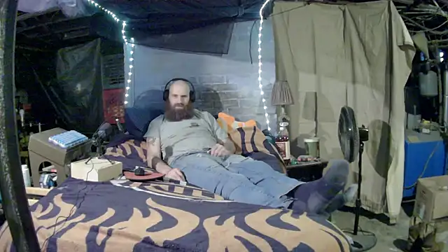 Cowboy815 online show from December 2025 07:56:02 PM