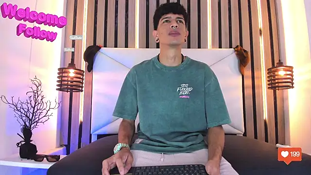 Franvill Trato online show from December 2025 07:54:02 PM