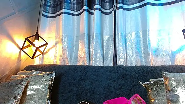 Cristal Gem1 online show from February 2026 04:28:02 AM