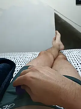 Snapshot of este_juan chatting on September 2025 02:59:02 AM este juan online show from September 2025 02:59:02 AM