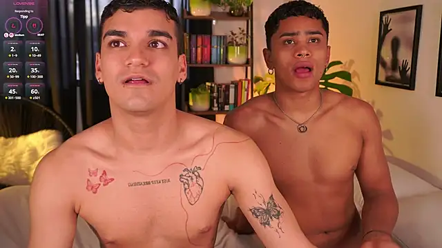 Snapshot of EROS_AND_ALAN chatting on October 2025 10:07:02 PM EROS AND ALAN online show from October 2025 10:07:02 PM