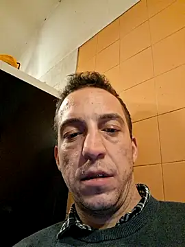 Snapshot of strangerwild chatting on November 2025 06:24:02 AM strangerwild online show from November 2025 06:24:02 AM