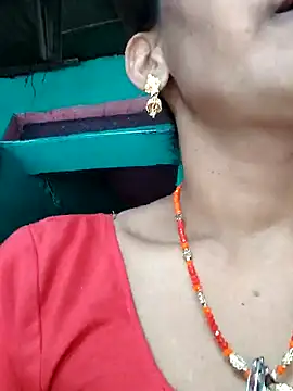 Pooja750 online show from November 2025 06:13:01 AM