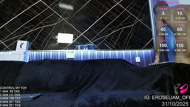 eroseliam online show from October 2025 07:59:01 PM