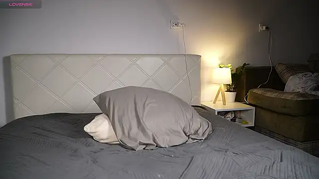 KaeliaScorch online show from March 2026 12:11:01 PM