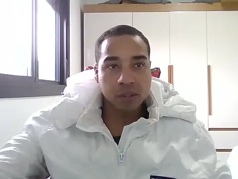 Snapshot of JUNINHOLEKE chatting on September 2025 04:17:01 PM JUNINHOLEKE online show from September 2025 04:17:01 PM