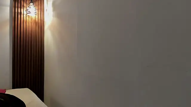 Snapshot of zoe_evans5 chatting on November 2025 12:04:01 PM zoe evans5 online show from November 2025 12:04:01 PM