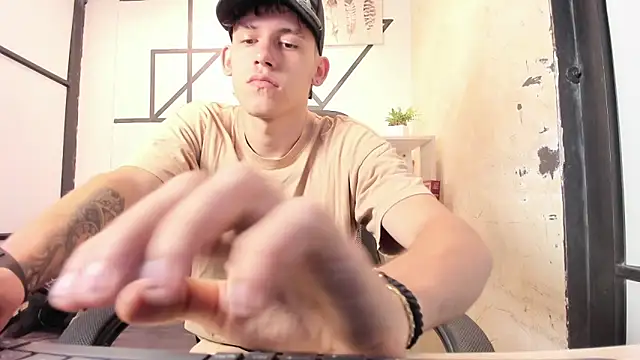 mikebenefleck 1 online show from September 2025 12:38:02 PM