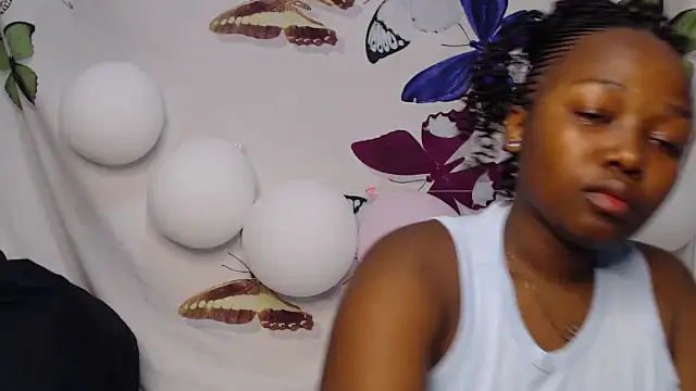 Snapshot of Minnie6879 chatting on September 2025 05:24:01 PM Minnie6879 online show from September 2025 05:24:01 PM