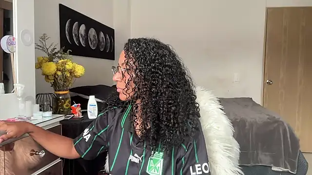 Snapshot of sexycalipso chatting on October 2025 07:36:02 PM sexycalipso online show from October 2025 07:36:02 PM