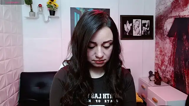 Eva Roussell online show from February 2026 03:07:01 PM