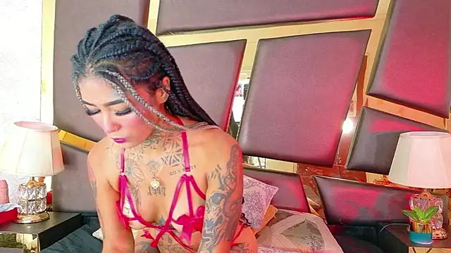 EmilieLake online show from October 2025 08:16:02 PM