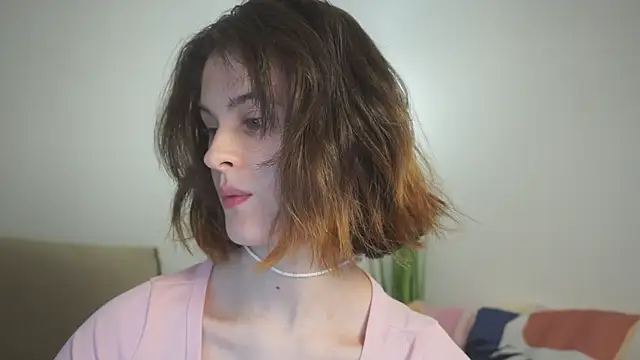 Snapshot of Iris_pure chatting on September 2025 06:11:02 PM Iris pure online show from September 2025 06:11:02 PM