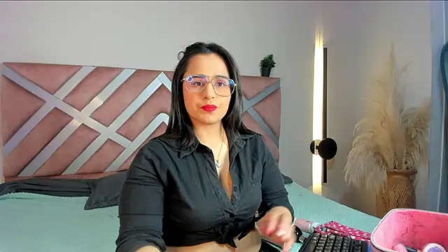 Snapshot of _adahara_queen chatting on October 2025 04:26:01 AM adahara queen online show from October 2025 04:26:01 AM