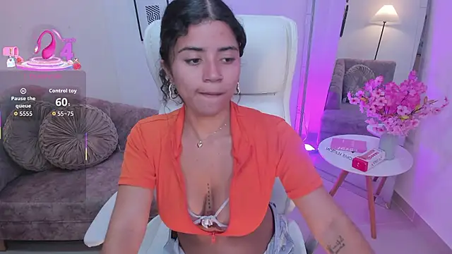 issi loren online show from February 2026 03:46:01 PM