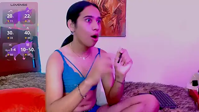 Snapshot of Ashleypetite_ chatting on October 2025 07:35:02 PM Ashleypetite online show from October 2025 07:35:02 PM