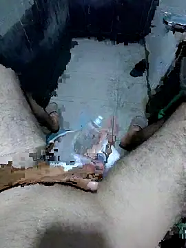 Snapshot of ElBoob2002 chatting on September 2025 09:15:01 PM ElBoob2002 online show from September 2025 09:15:01 PM