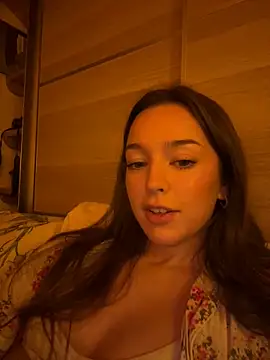 LillieOlive online show from October 2025 10:10:01 PM