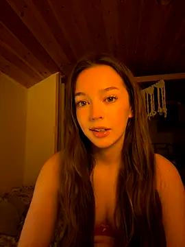 LillieOlive online show from November 2025 11:04:02 PM