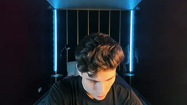 JackWolw online show from September 2025 11:21:01 AM