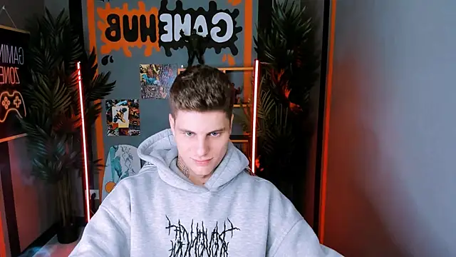 JackWolw online show from September 2025 10:05:01 AM
