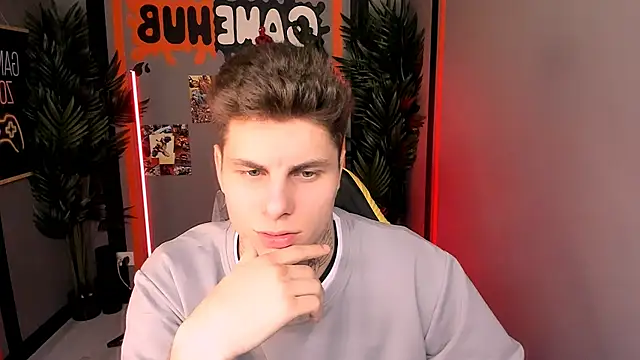 JackWolw online show from November 2025 03:34:01 PM