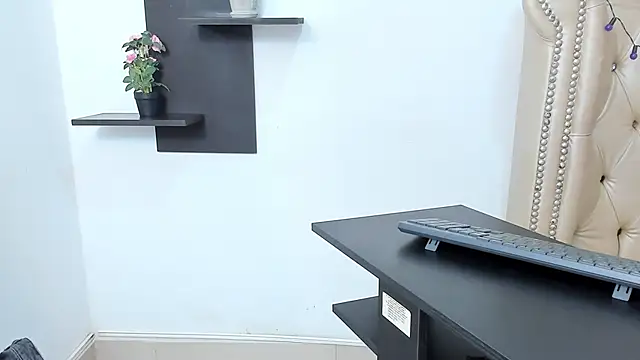 LittleDanny  online show from October 2025 03:31:01 PM