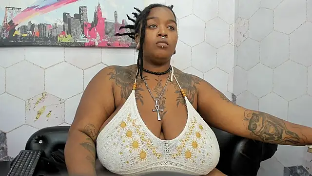 Anaa Fuentess online show from September 2025 11:43:01 AM