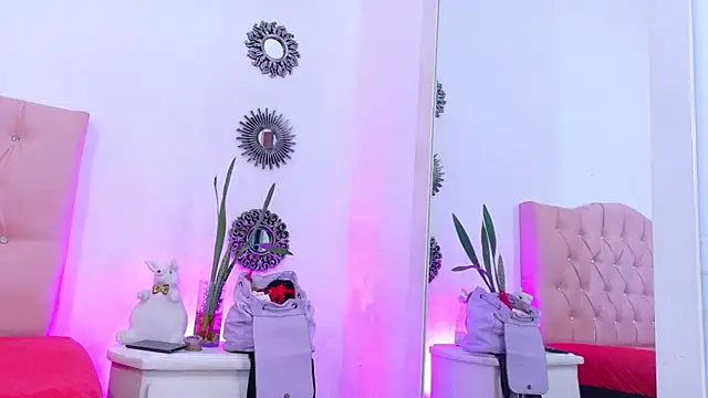 ivy scorpio online show from May 2026 12:43:01 PM