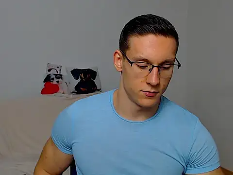 ZeinMiracles online show from September 2025 05:51:02 PM