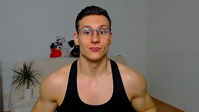 ZeinMiracles online show from November 2025 11:05:02 PM