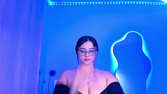 val ferrer online show from October 2025 04:43:01 AM