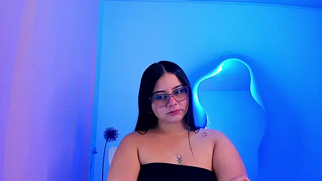 val ferrer online show from October 2025 05:05:02 AM