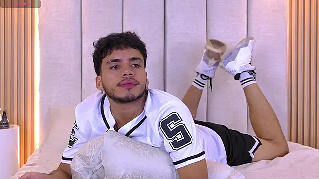 AlexanderJordan online show from October 2025 03:45:01 PM