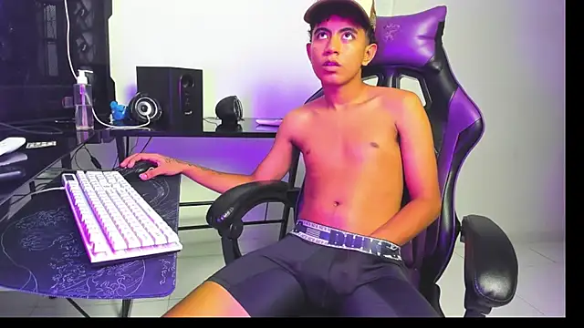 alluringangel0 online show from November 2025 06:01:01 AM