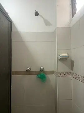 Abril monroe  online show from January 2026 12:32:02 PM