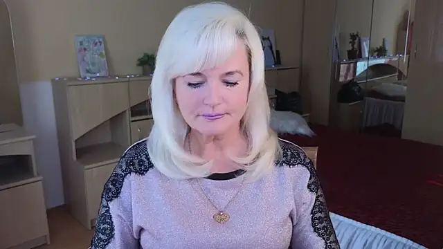 Snapshot of Vina_Vision chatting on October 2025 10:01:01 AM Vina Vision online show from October 2025 10:01:01 AM