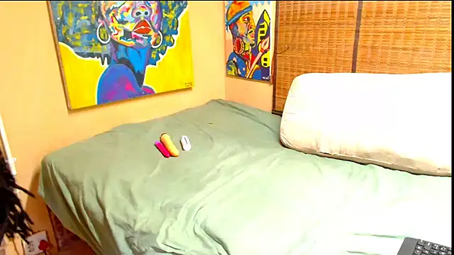 BootyQueen24X online show from November 2025 06:36:01 AM