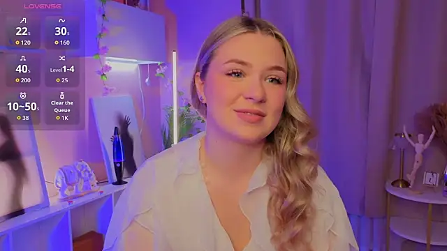 Snapshot of AliaBuerstatte chatting on October 2025 07:34:02 PM AliaBuerstatte online show from October 2025 07:34:02 PM