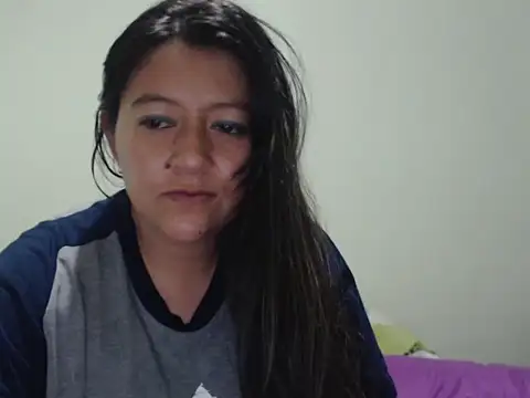 Snapshot of Fernanda_Ayola_ chatting on September 2025 03:20:01 AM Fernanda Ayola online show from September 2025 03:20:01 AM
