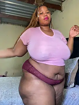 Snapshot of Curvycandy95 chatting on June 2026 07:22:02 AM Curvycandy95 online show from June 2026 07:22:02 AM