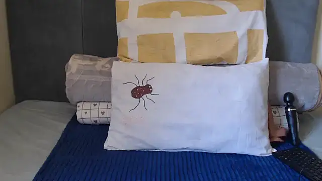 Snapshot of Tyllorsavage chatting on October 2025 08:13:01 AM Tyllorsavage online show from October 2025 08:13:01 AM