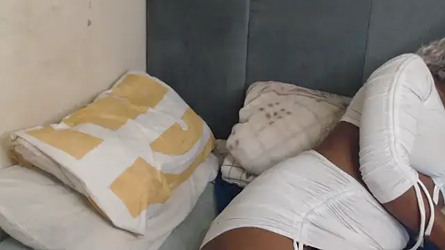 Snapshot of Tyllorsavage chatting on October 2025 07:08:01 PM Tyllorsavage online show from October 2025 07:08:01 PM