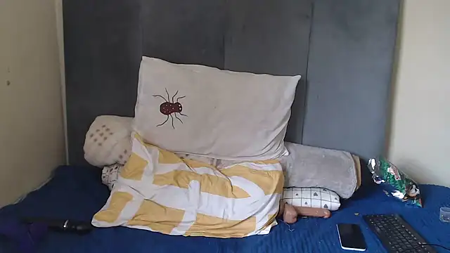 Snapshot of Tyllorsavage chatting on October 2025 09:02:01 AM Tyllorsavage online show from October 2025 09:02:01 AM