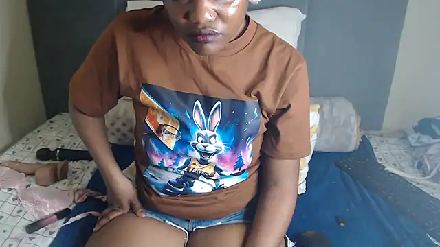 Snapshot of Tyllorsavage chatting on November 2025 06:32:01 PM Tyllorsavage online show from November 2025 06:32:01 PM